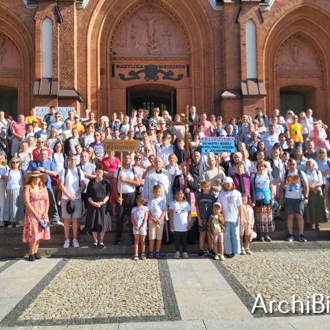 Piesza Pielgrzymka Rodzin do Sanktuarium w Juchnowcu